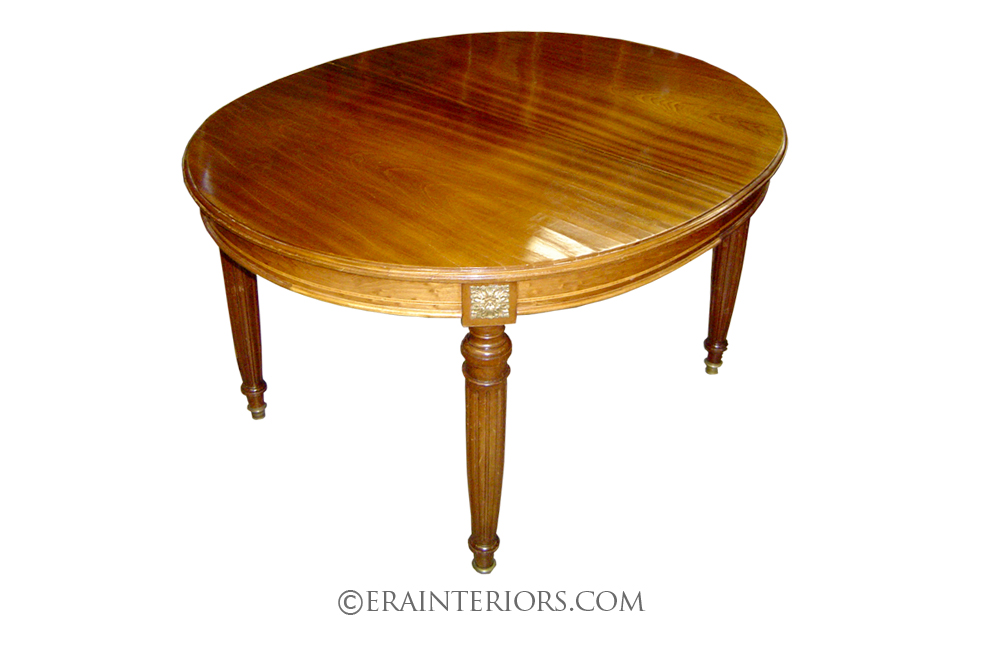 federal oval mahagony dining table reeded legs with gold leaf